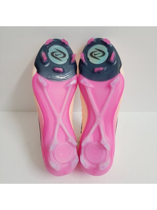 NEW Nike Phantom Luna II Elite FG Soccer Cleats FJ2572-800 Size 9 Pink main image 4